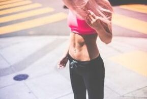 Ejercicio para la pérdida de peso del abdomen y el lado